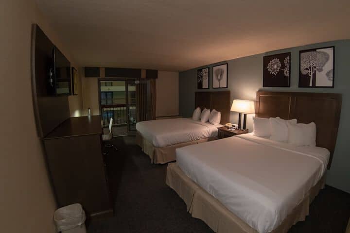 Room 8 of 67
