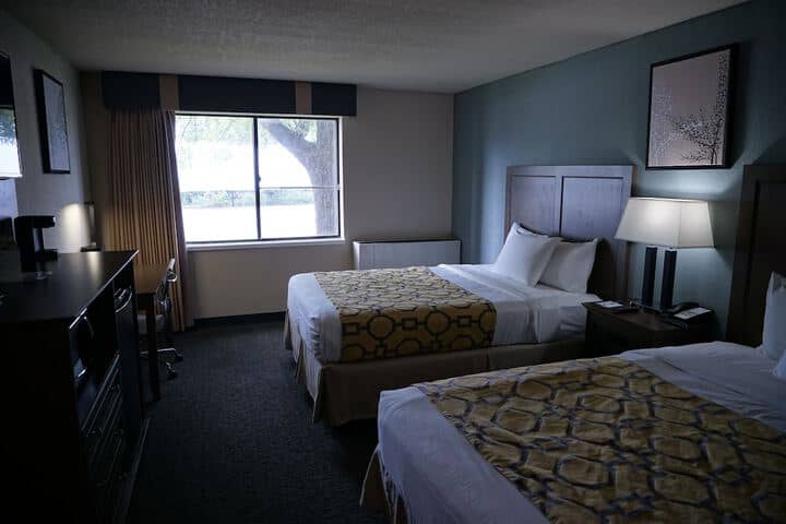 Room 13 of 67
