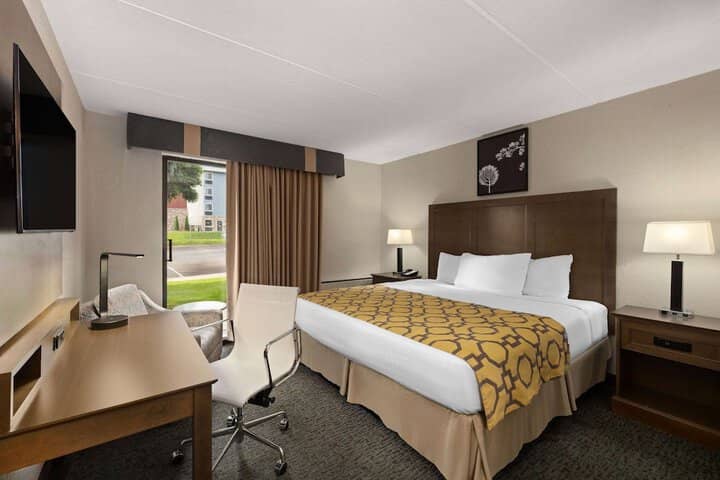 Room 26 of 67